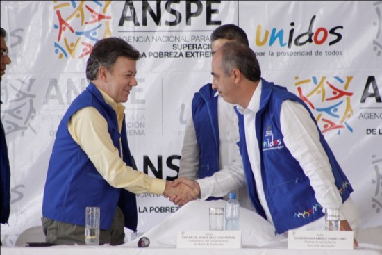 ALCALDE_ENTREGA_TITULOS