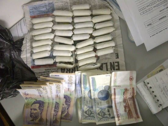 DEDILES_Y_DINERO_INCAUTADO