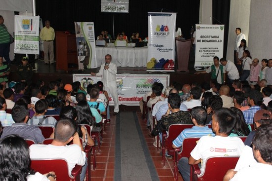 EXITOSA_JORNADA_DEL_BANCO_DE_EMPLEO1