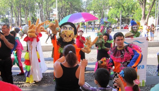 DESFILE INAUGURAL - X FESTIVAL INTERNACIONAL DE TÍTERES CIUDAD DE CÚCUTA”