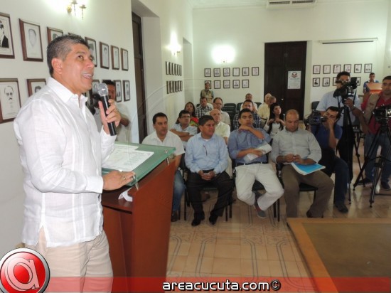 Rueda de prensa convenio INVIAS (1)