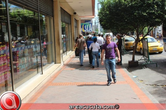 ALCALDE IMPLEMENTA NUEVAS MEDIDAS DE CONTROL PARA INVASIÓN DEL ESPACIO PÚBLICO