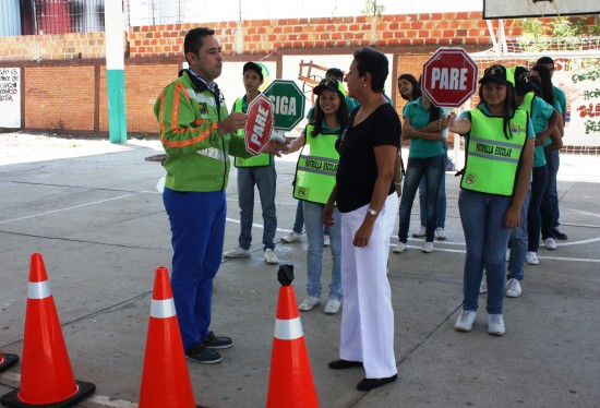 ALCALDÍA ENTREGA KITS DE PATRULLA ESCOLAR EN LAS 59 INSTITUCIONES EDUCATIVAS