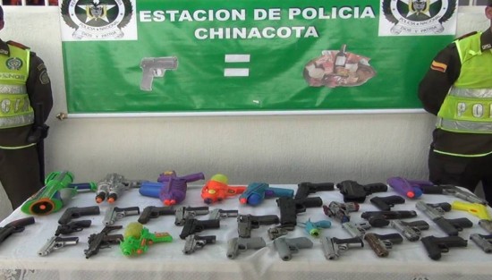 ENTREGA DE JUGUETES BÉLICOS (2)