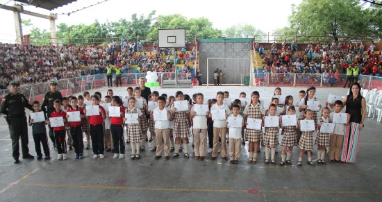 GRADUACION ESTUDIANTES ATALAYA (1)