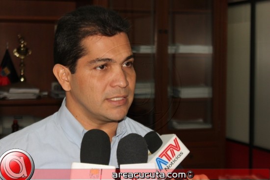 PRESUPUESTO DEL 2014 REPRESENTA DEL 75 PLAN DE DESARROLLO SECRETARIO DE HACIENDA