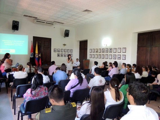 Socialización programa de atención Psicosocial y de salud integral