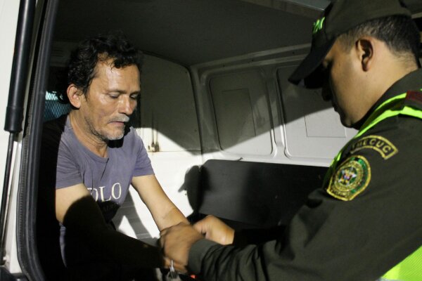 ABUSADOR 2.JPG image