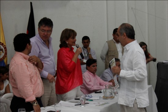 ALCALDE DONAMARIS CANCELARÁ COSTOS ACUMULADOS QUE SE DEBEN A DOCENTES