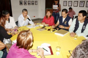 Primera mesa de trabajo sobre derechos humanos de la población carcelaría y derechos sociales, económicos y culturales e instalación e instalación del obsevatorio en DH 29-11-2013 (2)