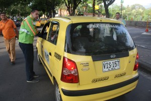 wpid-INMOVILIZADOS-10-TAXIS-POR-NO-USAR-EL-TAXÍMETRO.jpg