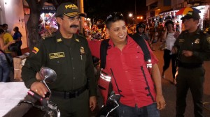RECORRIDO DEL MINISTRO DE DEFENSA Y GENERAL RODOLFO PALOMINO EN ZONAS COMERCIALES DE CUCUTA (5)