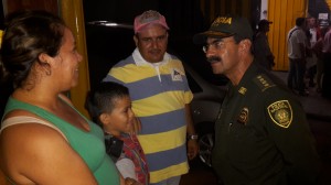 RECORRIDO DEL MINISTRO DE DEFENSA Y GENERAL RODOLFO PALOMINO EN ZONAS COMERCIALES DE CUCUTA (6)