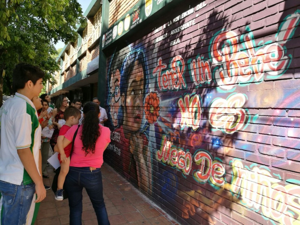 Murales pintados para prevenir el embarazo adolescente (3)