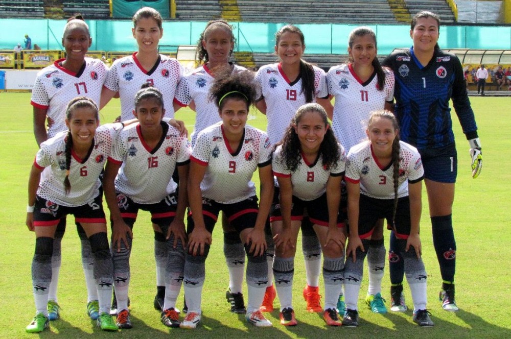 Cucuta femenino