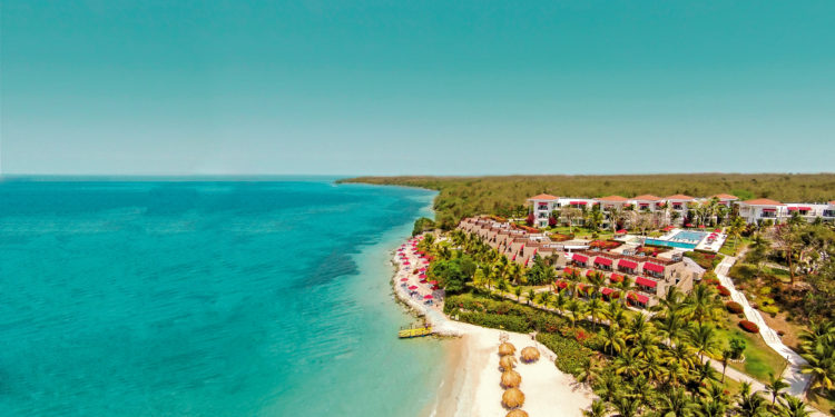 — © 2014 por Decameron. Fotografía de hoteles por: Mario Carvajal (http://www.mariocarvajal.com)