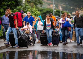 As of June 7, an estimated 4 million people have left Venezuela since the economic and political crisis began in 2014, the United Nations Refugee Agency says. The Simon Bolivar International Bridge between San Antonio, Venezuela and Villa del Rosario, Colombia is one of the two bridges where as many as 70 percent of all people who leave Venezuela for good cross into Colombia. This bridge re-opened to all foot traffic last Saturday, June 8, after being closed for about four months. It had been restricted to the elderly, students who attend school in and people who had medical appointments in Colombia. Many people ended up using illegal crossings along the river bank. Local gangs eventually started charging fees to cross, making the trek more risky and expensive. each day to shop for goods they can’t find or afford in Venezuela. SUMMARY: Photos from World Vision US President Edgar Sandoval Sr.’s visit to the Venezuela Migration Crisis affecting Cucuta, Colombia. Thousands of Venezuelans cross into Colombia each day, commuting for school, work, shopping, or leaving for good. While most return to the homes just across the border in Venezuela, as many as 5,000 remain in Colombia, walking for days or taking buses to far-away places like Bogota, Ecuador, or Peru.