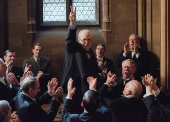 4106_D013_00374_CROP
(ctr) Gary Oldman stars as Winston Churchill in director Joe Wright's DARKEST HOUR, a Focus Features release.
Credit:  Jack English / Focus Features