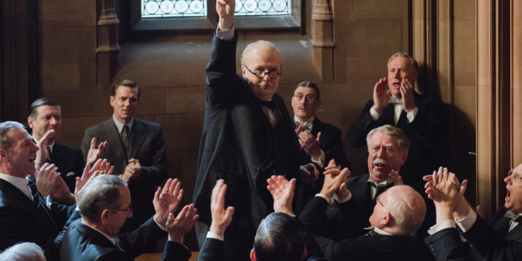 4106_D013_00374_CROP
(ctr) Gary Oldman stars as Winston Churchill in director Joe Wright's DARKEST HOUR, a Focus Features release.
Credit: Jack English / Focus Features
