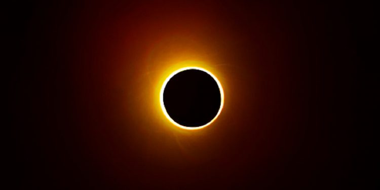 CHIAYI, TAIWAN - 2020/06/21: Annular solar eclipse seen from Chiayi in southern Taiwan on June 21th, 2020. The solar eclipse fully visible in some parts the world, including southern Taiwan, covered 99.4 par cent of the sun. It is the first time since 2001 that an eclipse of this type occurred on summer solstice day. (Photo by Alberto Buzzola/LightRocket via Getty Images)