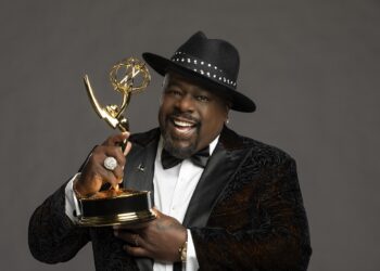 Cedric the Entertainer, Host of the 73rd Annual Primetime Emmy Awards, scheduled to air on the CBS Television Network and Paramount+. Photo: Cliff Lipson/CBS ©2021 CBS Broadcasting, Inc. All Rights Reserved.