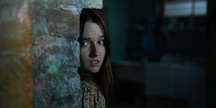 Kaitlyn Dever as Brynn Adams in 20th Century Studios' NO ONE WILL SAVE YOU, exclusively on Hulu. Photo by Sam Lothridge. © 2023 20th Century Studios. All Rights Reserved.