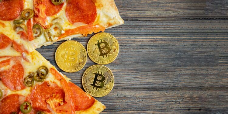Bitcoin Pizza Day 22 May. cryptocommunity holiday. 2 pizzas for a price of 10000 Bitcoins. Pizza Index