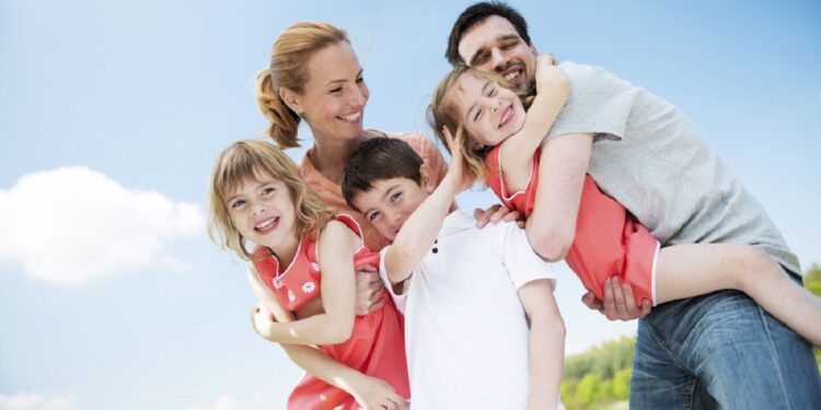 11/07/2016 Cómo influye el estilo de crianza de los padres en el comportamiento de los hijos
SOCIEDAD
ISTOCK