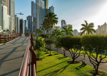 Panama City ocean promenade, Cinta Costera Balboa avenue / sidewalk with skyline backgound, Panama City, Central America