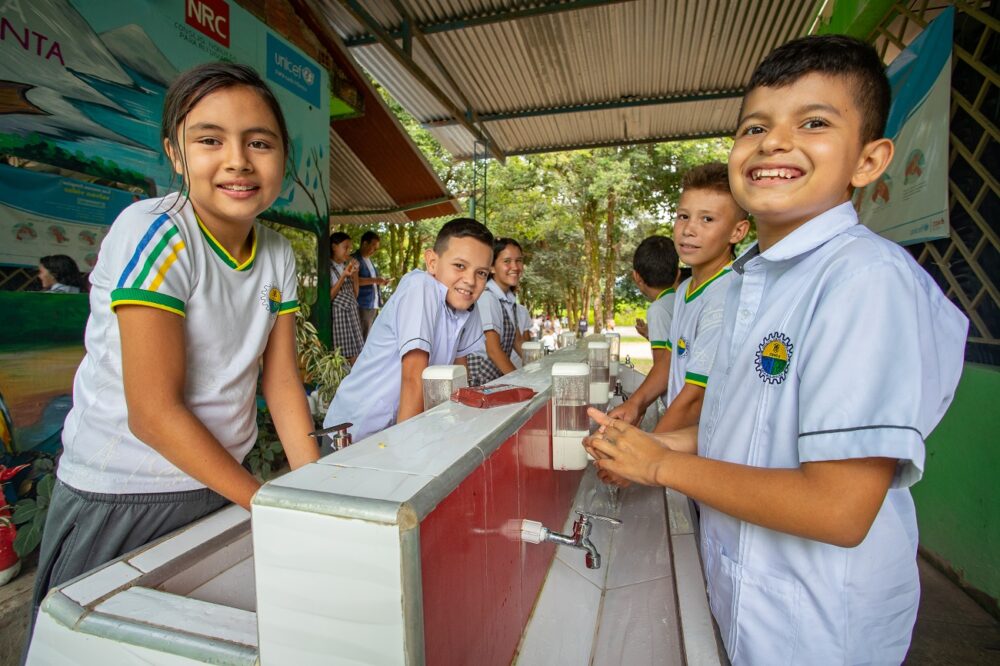 ayuda humanitaria urgente en 2025