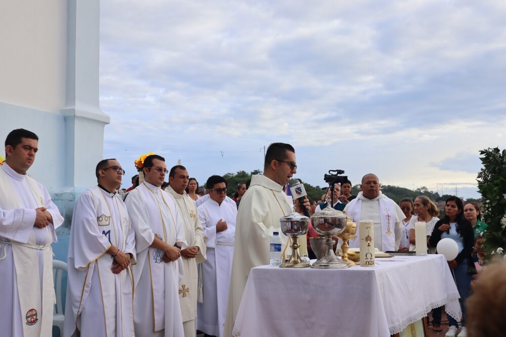 devotos peregrinaron en honor a Nuestra Señora de Fátima