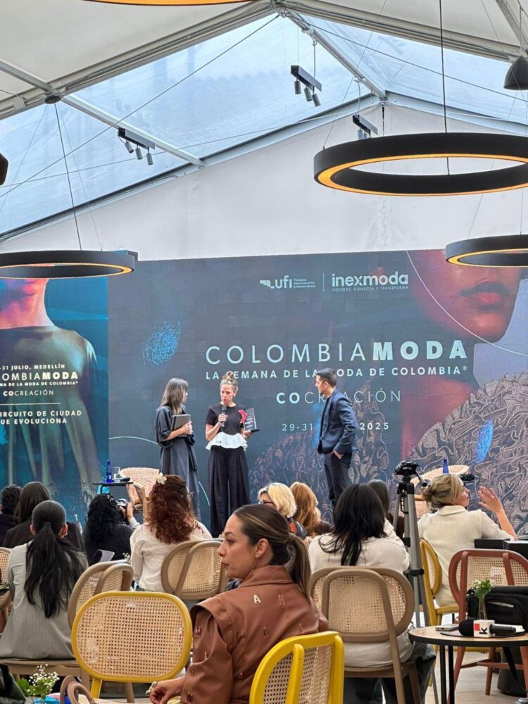Falabella es premiada en Colombiamoda 2025
