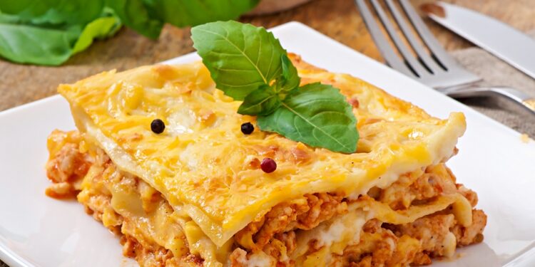 Classic Lasagna with bolognese sauce