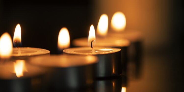 Diwali candle background, aesthetic flame image