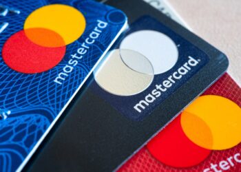 TORONTO, ONTARIO, CANADA - 2019/06/22: In this photo illustration there are three Mastercard Credit Cards. The branding and marketing logo of a financial company. Business related conceptual image. (Photo Illustration by Roberto Machado Noa/LightRocket via Getty Images)