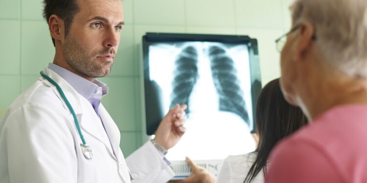 Analyzing x-ray image in the hospital