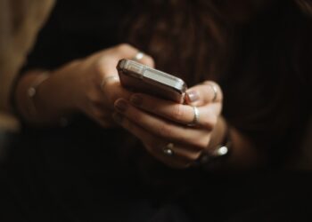 teléfono celular app