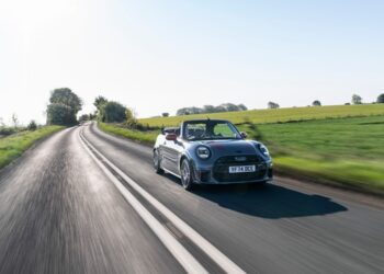 p90627703 lowres mini john cooper wor