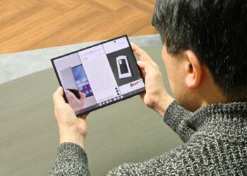 samsung mobile galaxy z trifold yasuhiro yamane interview dl6 (1)