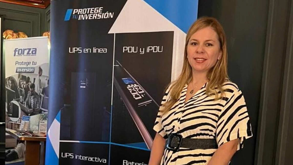 erika puerta, territory manager para cono norte de forza power technologies new