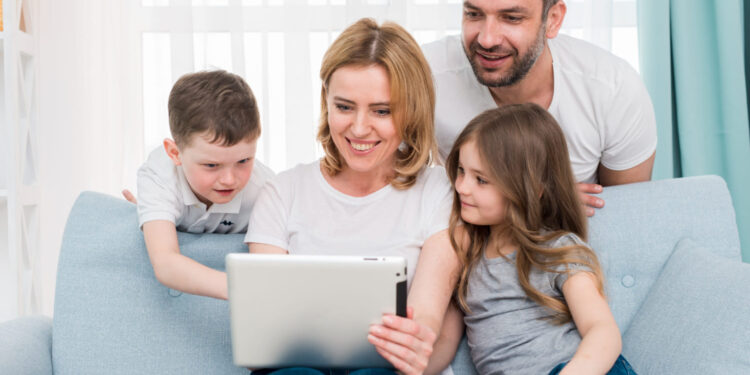 familias conectadas 1 (1) (1)