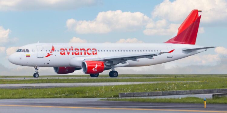 avioìn av