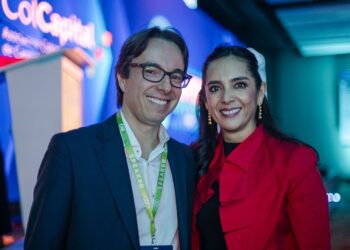 daniel velandia, credicorp capital y paola garcía, directora general colcapital