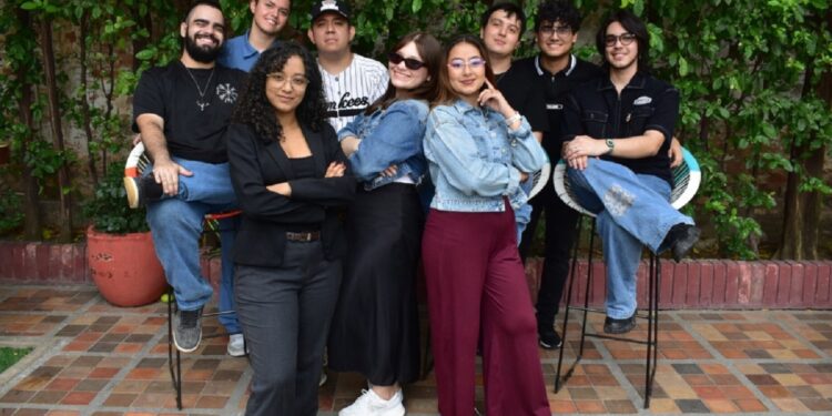 inicialmente cinco líderes acompañaban los grupos estudiantiles