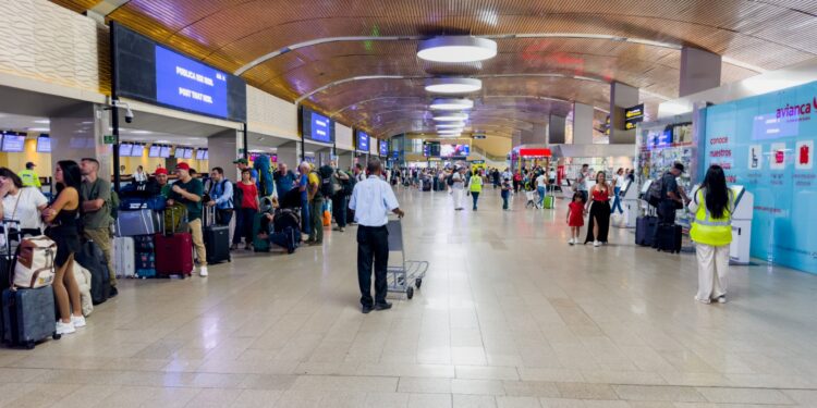 aeropuerto internacional rafael núñez (2)