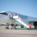 avión jetsmart escalinata 1.jpg