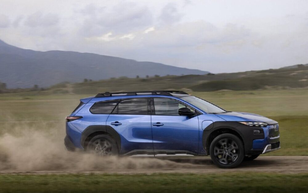 696927 2026 subaru trailseeker like an outback with two motors