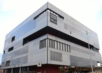 agora2