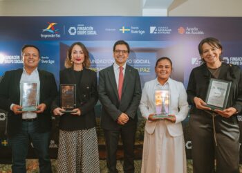 ganadores premio emprender paz 2025