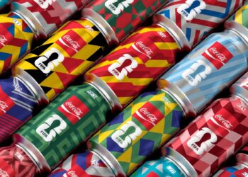 latas coca cola